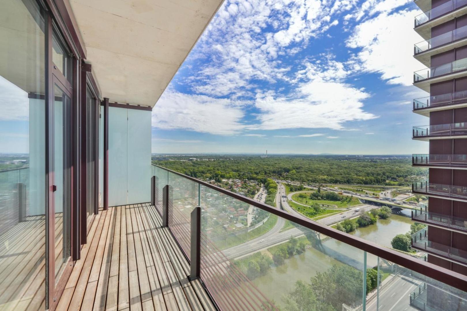 Luxury Penthouse I Rooftop Pool I Self Check-In Vienna Exterior photo